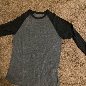 Men’s Heather gray long sleeve